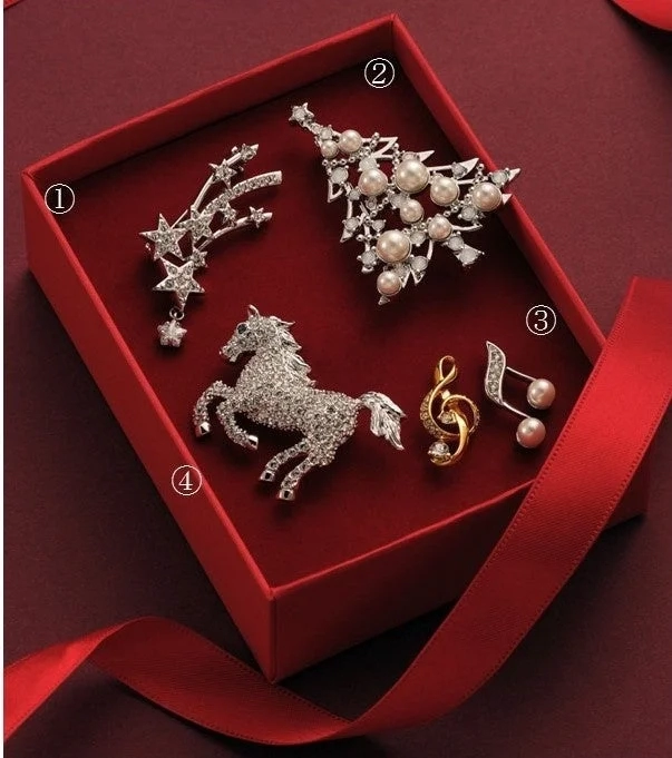 Vendome Boutique Brooch Collection