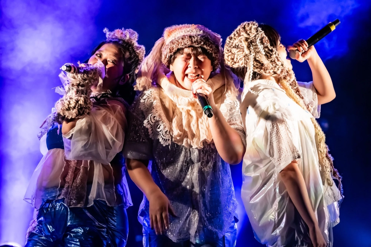 MyM Live Performance