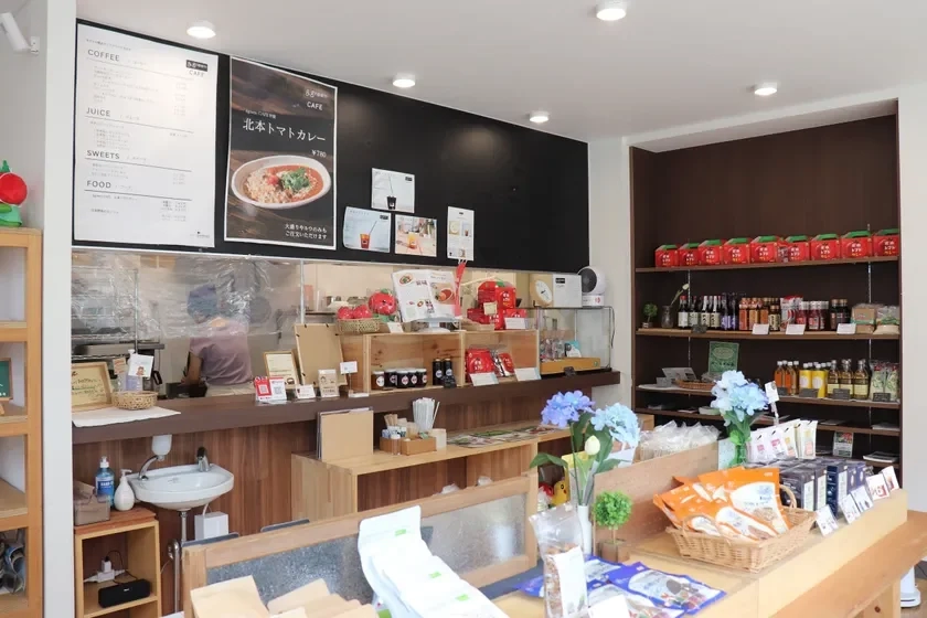 &green CAFE Interior