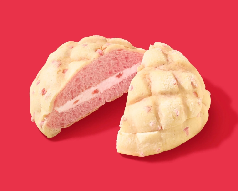 Tsubu Tsubu Ichigo Milk Melon Pan