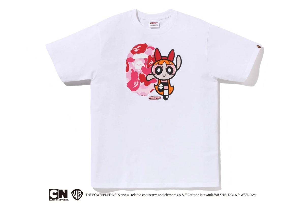 White T-shirt with Blossom pink camo APE HEAD