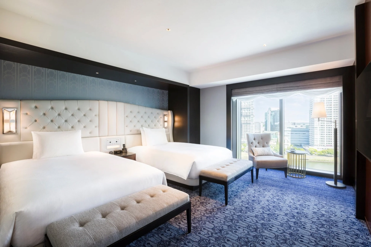 Modern Twin Bedroom at Hilton Yokohama