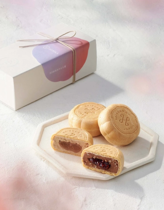 HIBIKA Monaka with chocolate and fruit cream fillings, presented with a gift box
