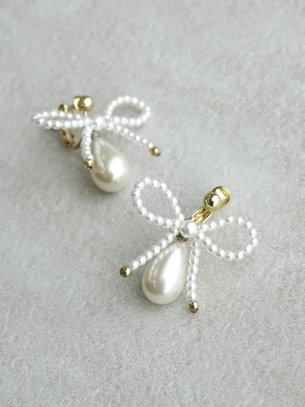 Pearl Ribbon Earrings