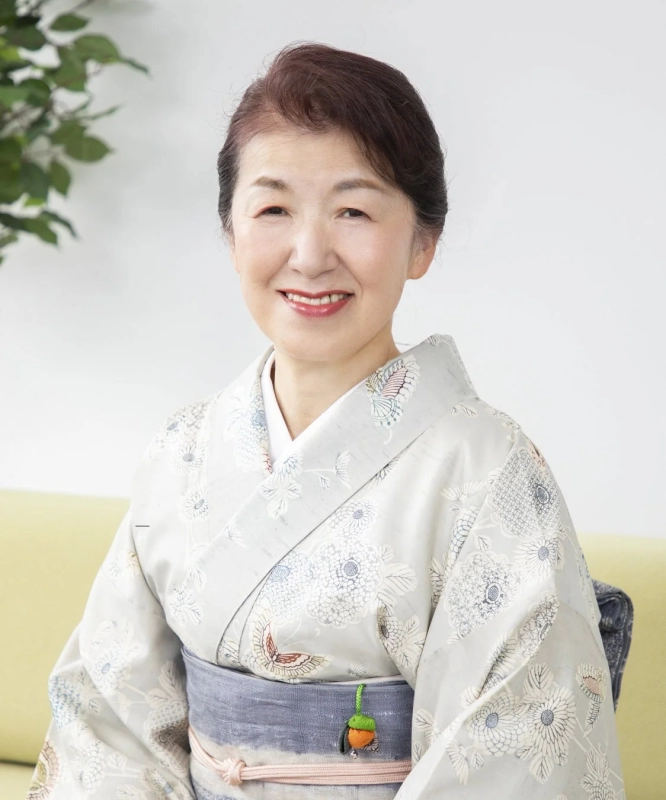 Author Yoko Takahashi