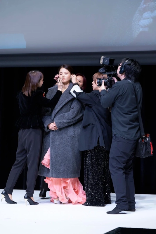 Live Hair Makeup Performance