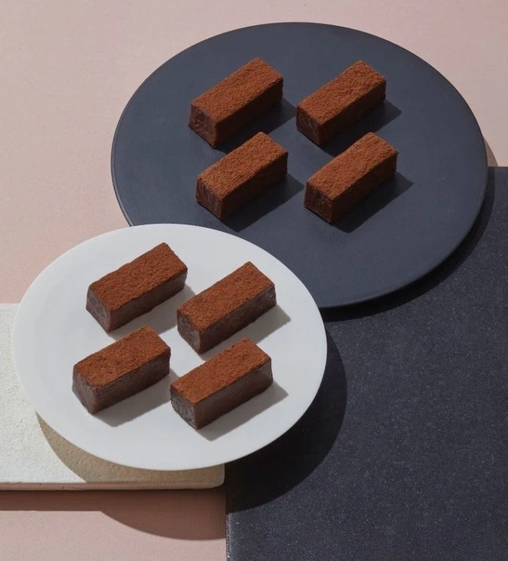 Toshi Yoroizuka Chocolates