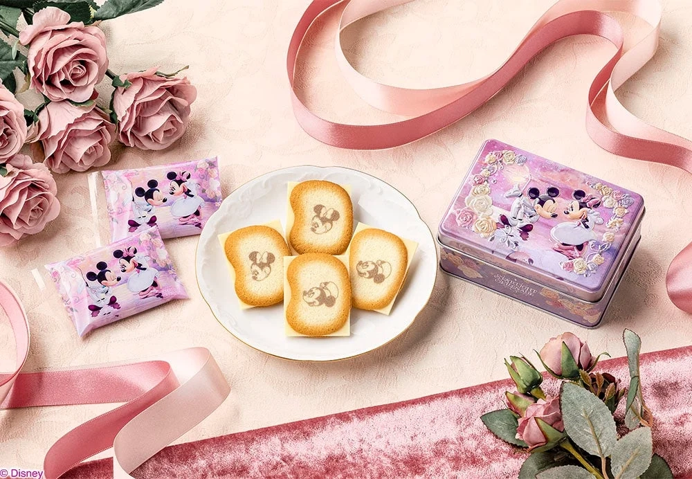 Mickey and Minnie Chocolat Sand 4-piece can