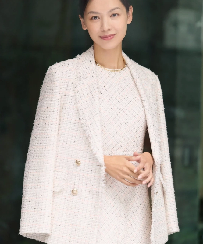 Color collection piece: Tweed jacket and dress