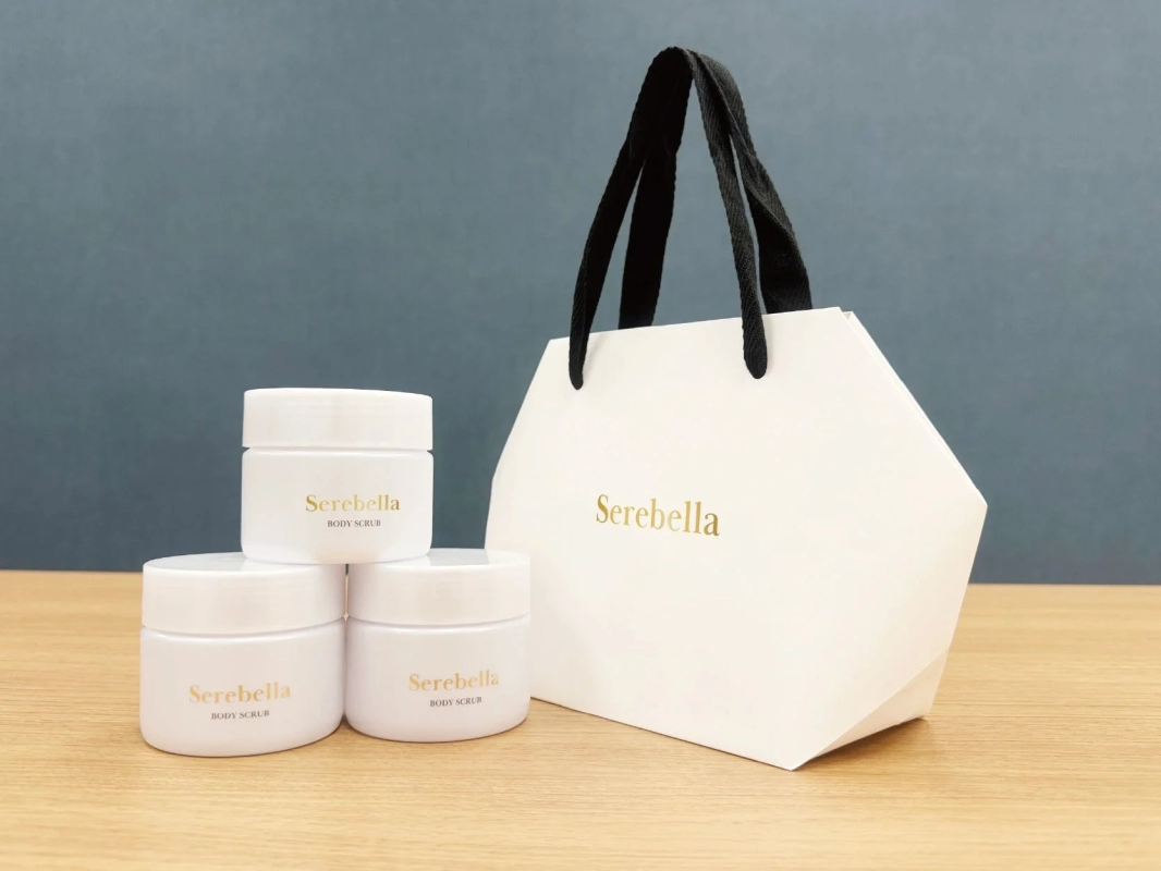 Serebella photo cards and gift bag