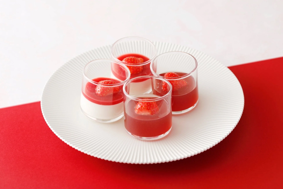 Strawberry Glass Desserts