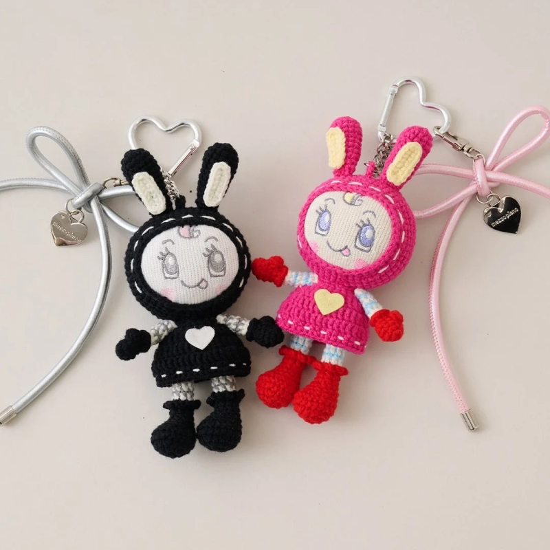 Knitted Berrie-chan Charm