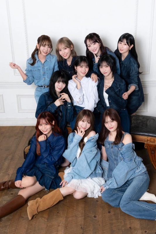 =LOVE members in denim outfits