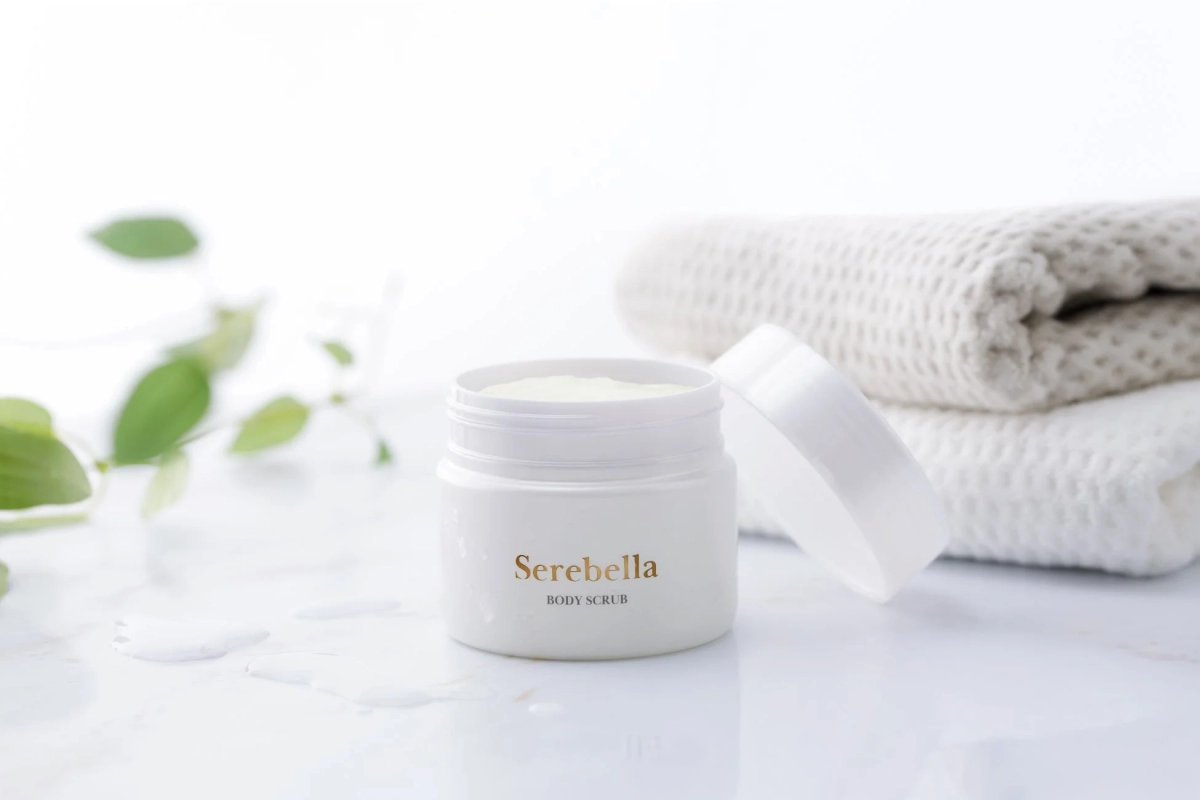 Serebella Body Scrub with towel and plant