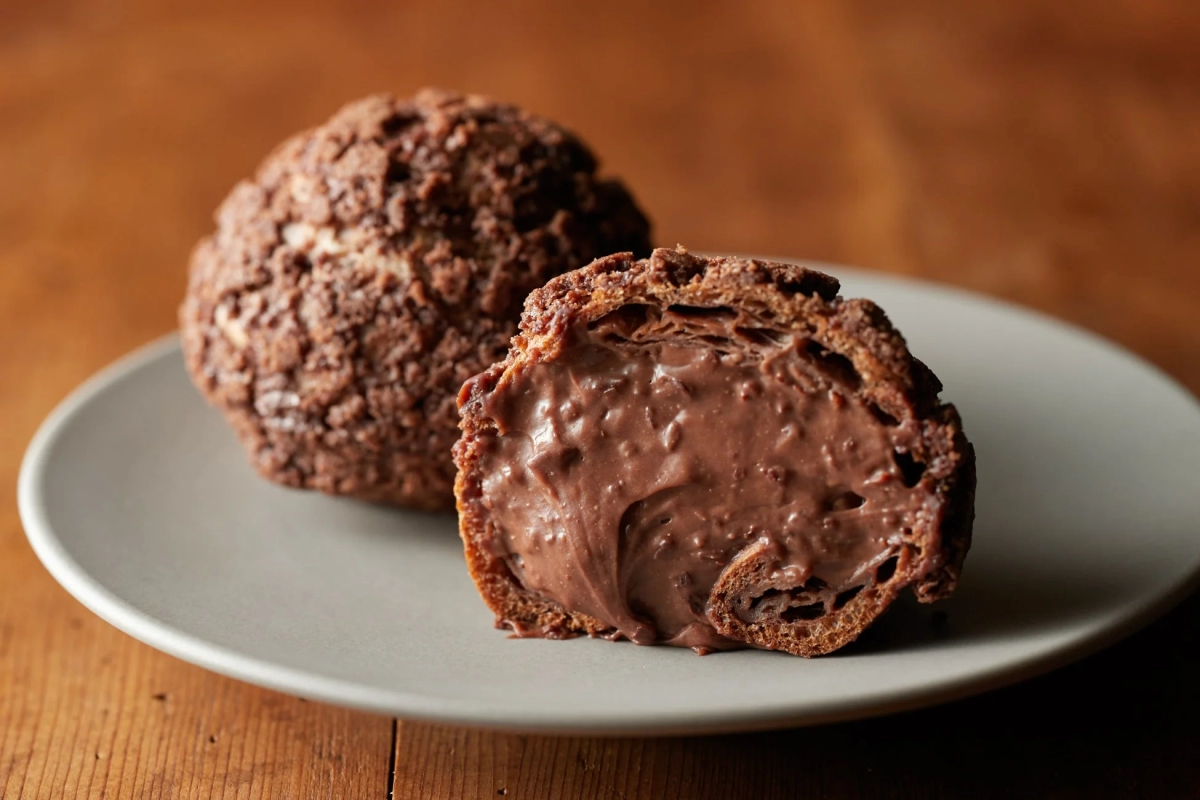 Organic Chocolate Cream Puff