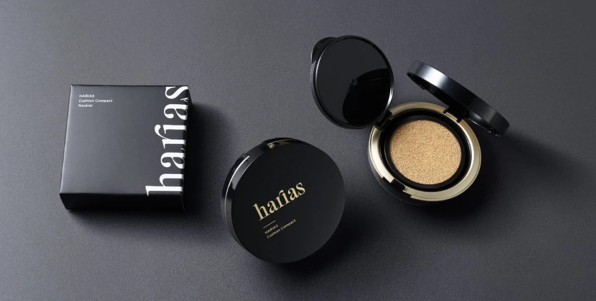 HARIAS Cushion Compact packaging and opened compacts