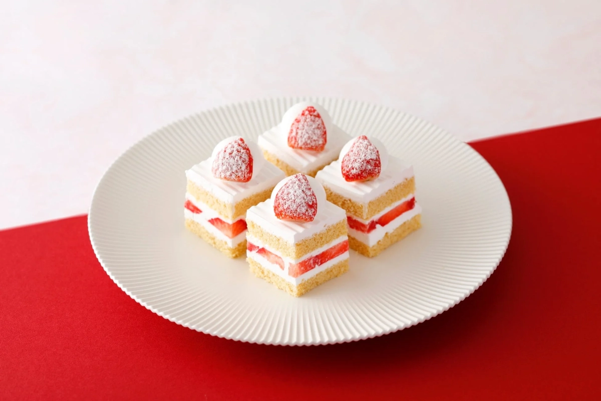 Assortment of Super Series Cakes