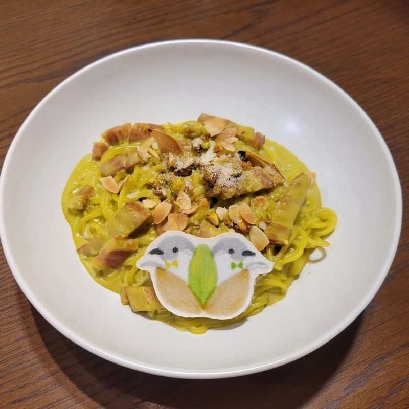 Little/White-flippered Penguin Pistachio Cream Pasta