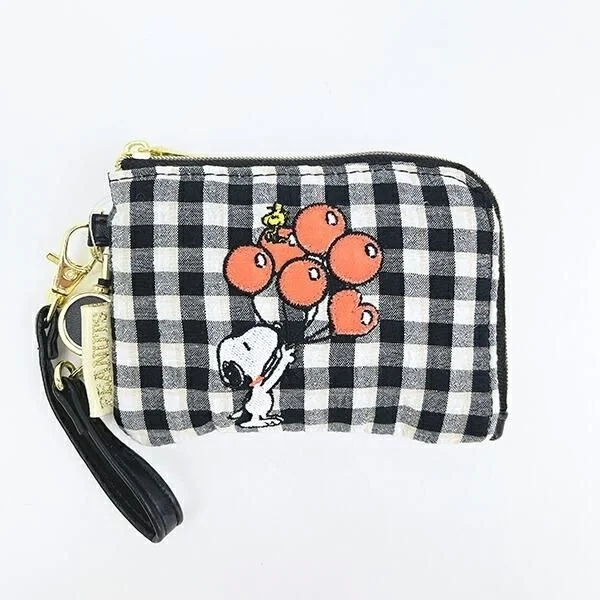 Snoopy Pass Case (Balloon Check) front view