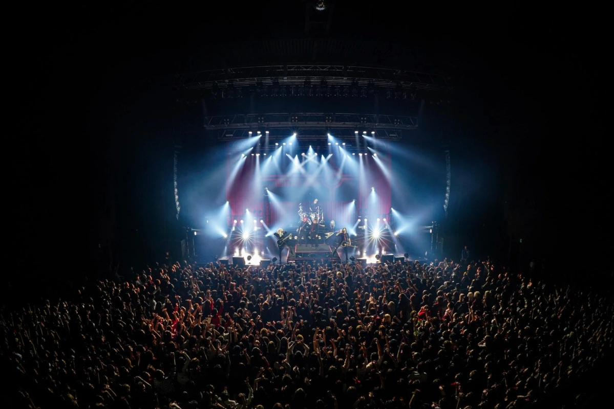 Audience at a GACKT concert
