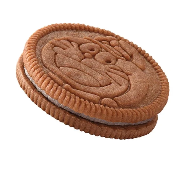 Dorayaki-style Noir Anko Cream with Doraemon biscuit