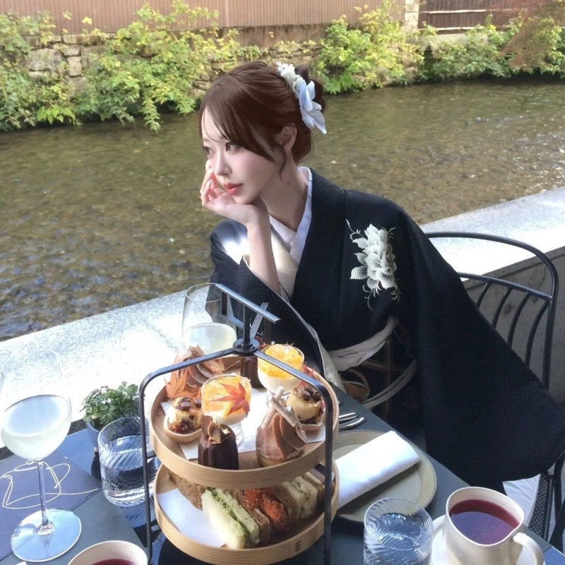 Kimono at Riverside Cafe