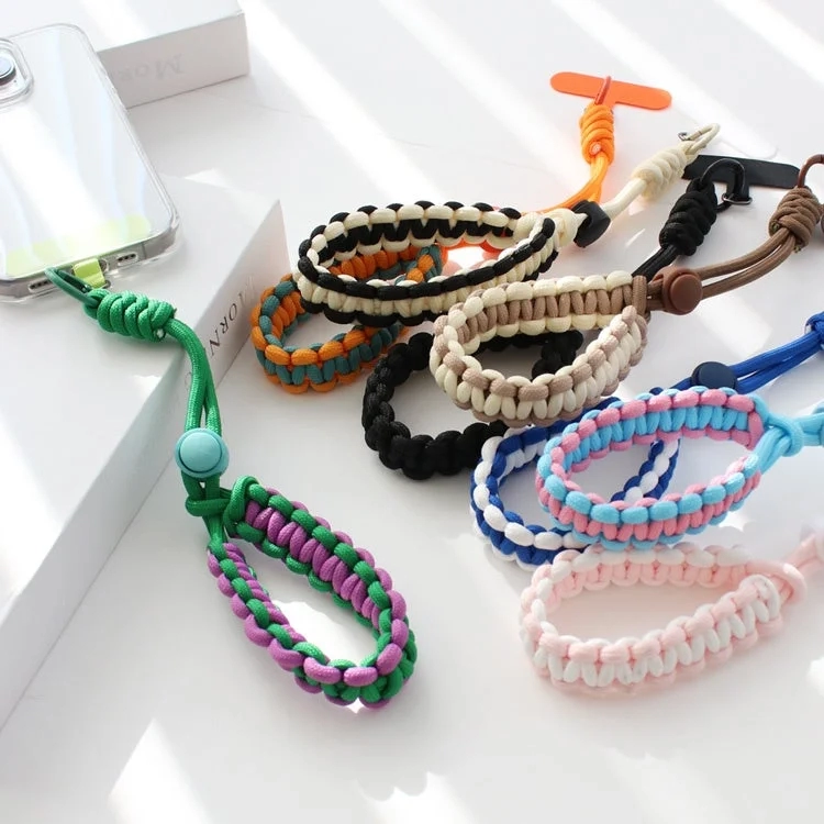 LUNA EARTH Holder-Attached Cord Smartphone Strap