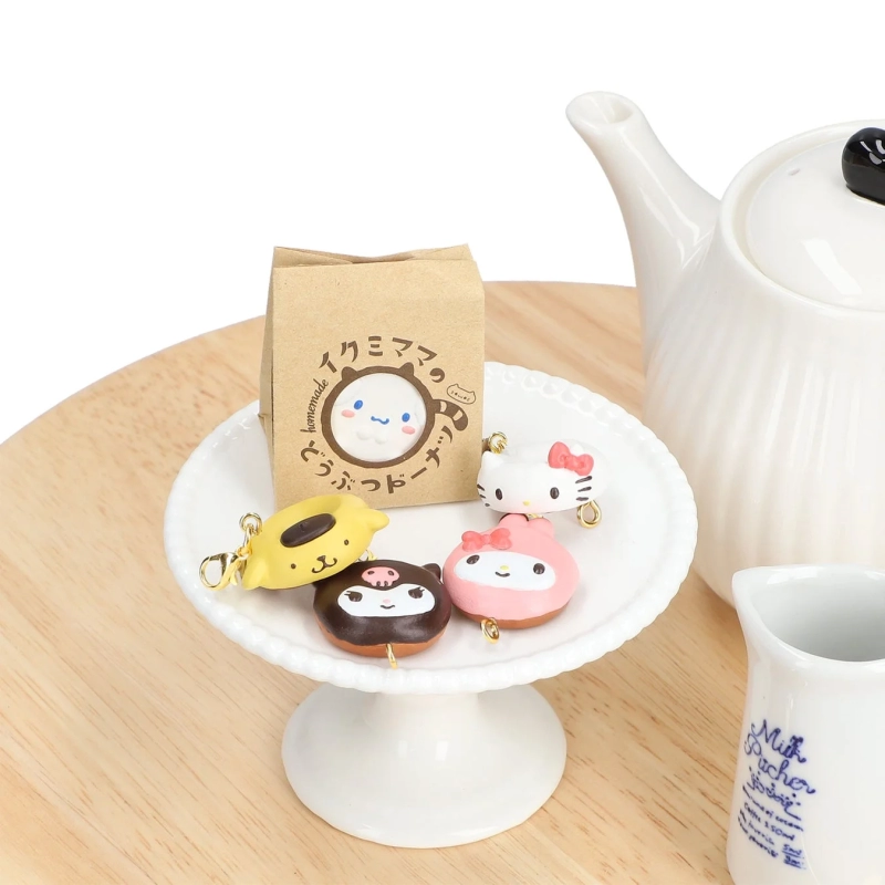 Charms on a stand with mini shopper bag