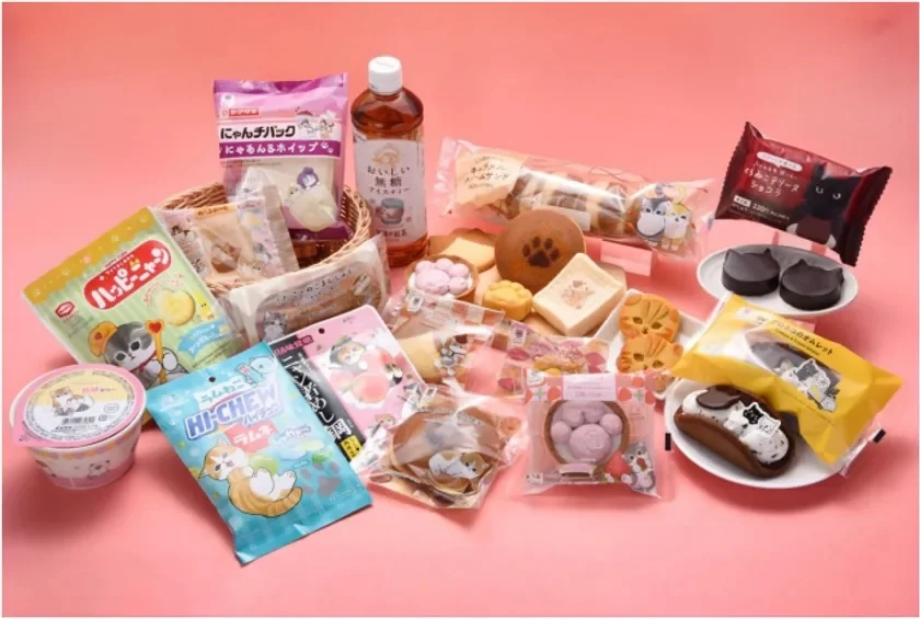 Collection of various cat-themed food and drink products from Family-Nya-to Daisakusen! 2026