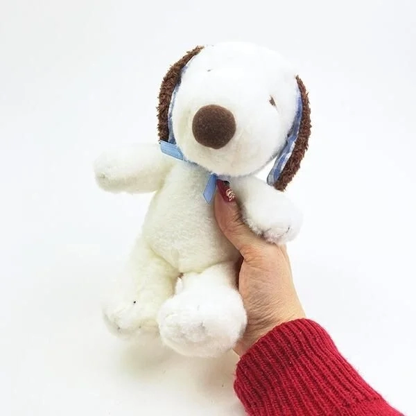 Blue Ribbon Snoopy Held