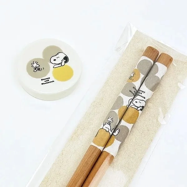 Snoopy Chopsticks and Chopstick Rest