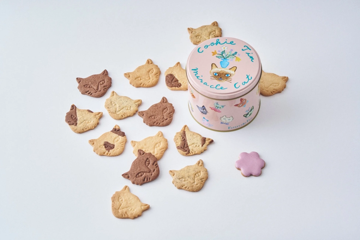 Berry Miracle Cat Cookie Tin