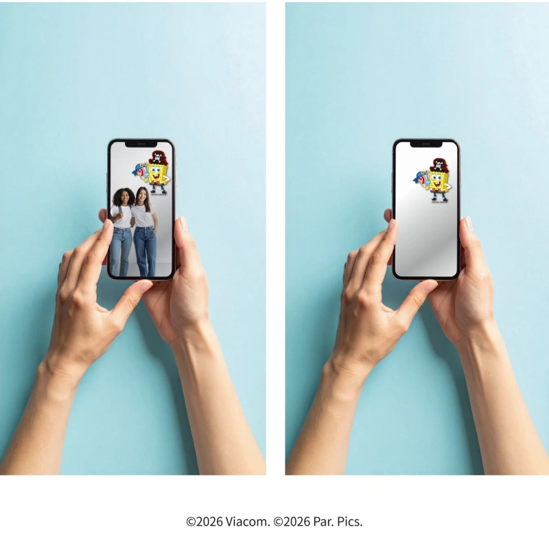 KazaSuki Acrylic Keychain Interaction