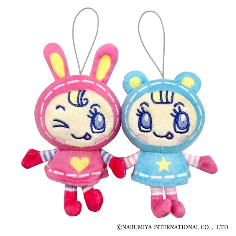 Close-up of Berrie-chan Nikotto Straps