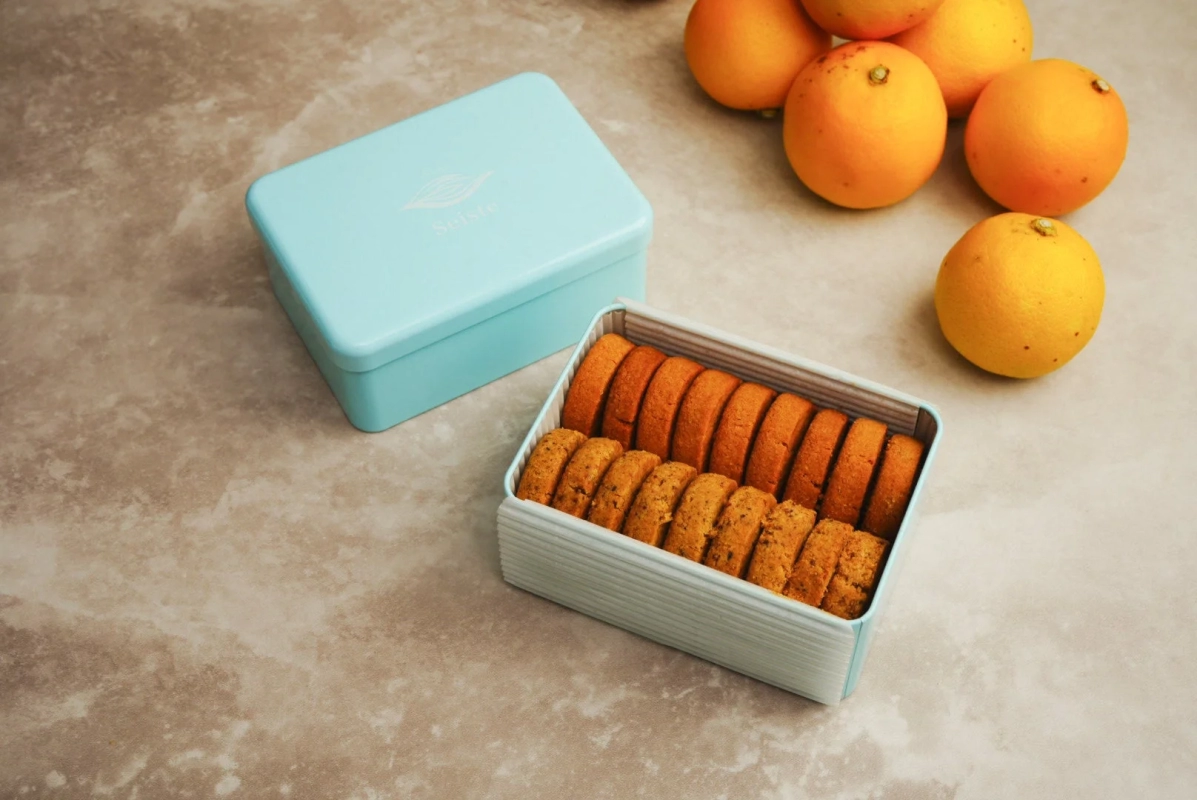 Seiste bergamot and cacao sable cookies