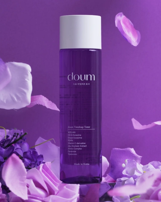 doum Timeleap Toner with petals