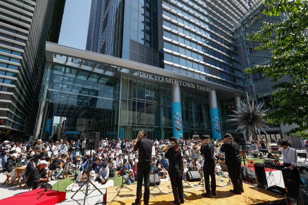 Outdoor live music performance