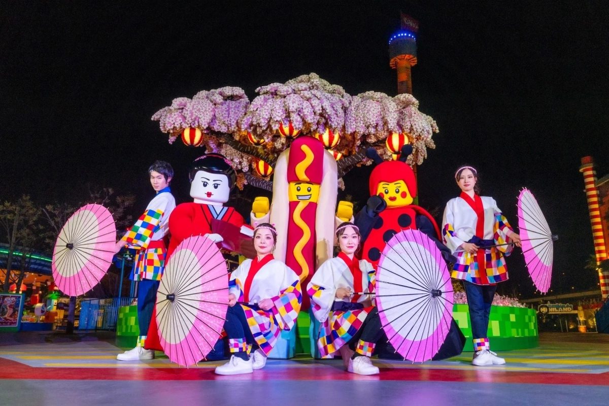 Performers and characters on stage