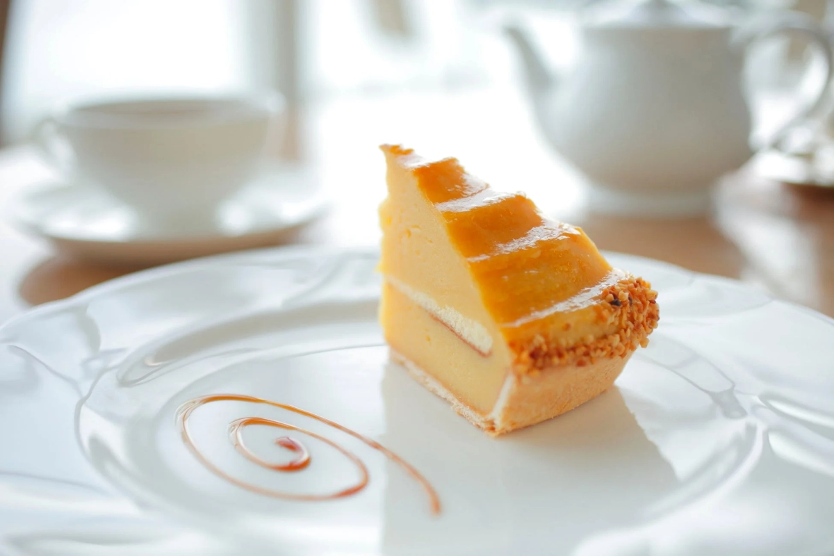 Elegant cake with caramel decoration