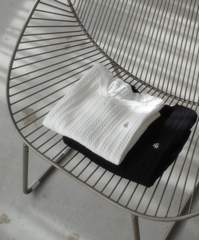 V-Neck Logo Embroidered Short-Sleeve Cable Knit Top