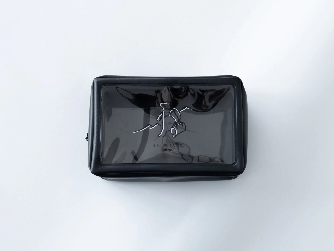 Shiretoko Toko-san Travel Clear Pouch in black