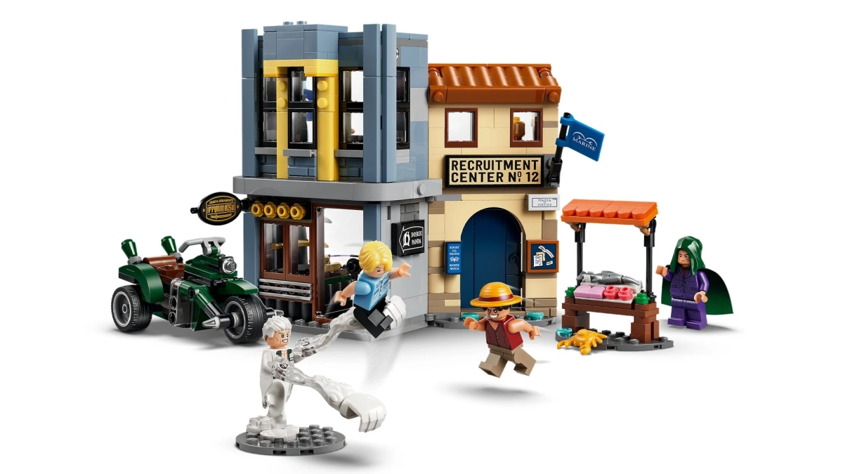 LEGO® ONE PIECE Confrontation with Captain Smoker