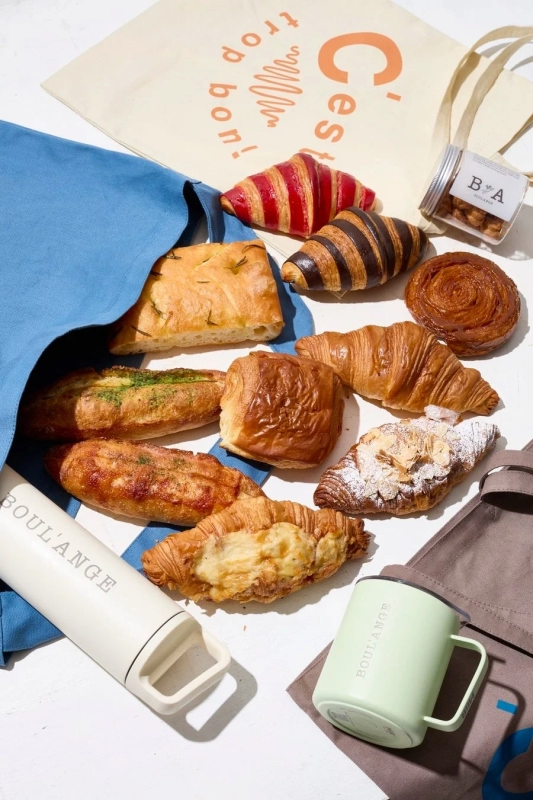 Lucky bag contents and tote bag